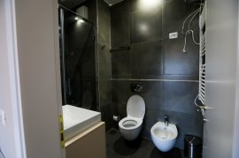 SUPER APARTAMENT 2+1 ME QIRA NE QENDER, PRANE &quo, Location