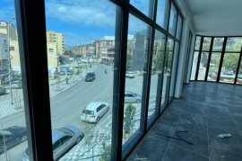 Jepet me qira Ambient me sip.180m2, Lezhe, Location