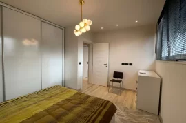 Jepet me qira apartament 1+1 tek ‘’Rruga e kavajës, Qera