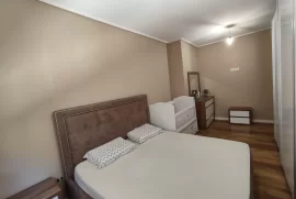 Shitet apartament 2+1 ne Astir, mobilim modern, Eladás