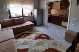 Shitet apartament 1+1 te Materniteti i Ri , Πώληση