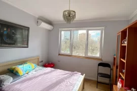 Te 9-kateshet jepet me qera apartament 2+1 !, Miete