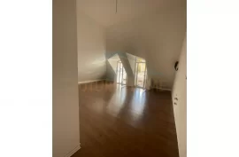 Shitet, Apartament 2+1, Fresku, Tiranë., Shitje