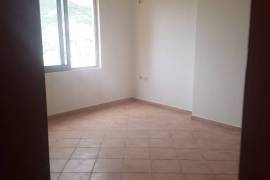 Shitet Apartament 2+1 Rruga Shtraus Lezhe, Vente