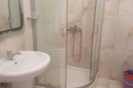 Apartament me qera prane Deliorgjit, Qera