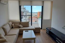 JEPET APARTAMENT 2+1 ME QIRA TE RRUGA E KAVAJES!, Qera