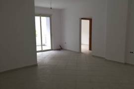 Shitet super apartament 2+1+2, Fresku, Venta