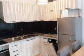 Super apartament me qera , Huren