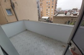 Shitet me Cmim Okazion Apartament Gjigande, 2+1, Shitje