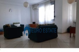 Tirane, shes apartament 1+1, 71.000 Euro Ish Parku, Vente