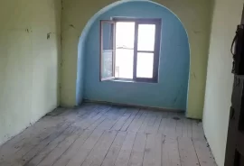 SHITET SHTEPI PRIVATE GJIROKASTRITE , Shitje