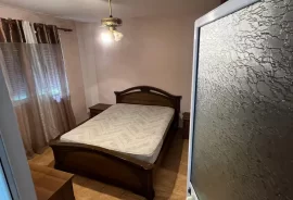 Apartamemt 1+1 me qira në Laprakë pranë Kupolës , Affitto