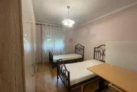 Shitet, Apartament 3+1, Porcelan, Tiranë, Vente