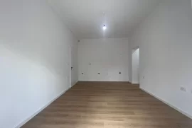 Apartament 2+1 në shitje pranë “21 Dhjetorit”, Verkauf