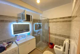 Apartament 2+1 në shitje në Astir, Eladás