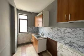 Apartament 1+1 ne shitje në Rr. 