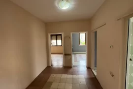 Apartament 1+1 ne shitje në Rr. 