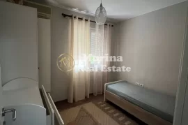 Qera, Apartament 3+1, Rruga E Barrikadave, 650 Eur, Affitto