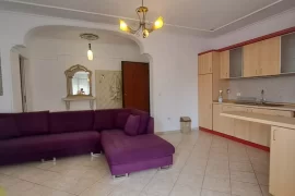 JEPET ME QERA: APARTAMENT 2+1 /Rruga Kavajës , Ενοικίαση