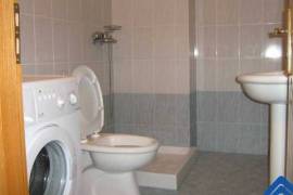 APARTAMENT ME QERA  NE SARANDE