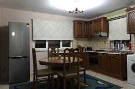 APARTAMENT 2+1 ME QIRA, MYSLYM SHYRI , Huren