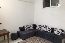 Jepet me qera apartament 1+1 Liqeni i Thate , Affitto