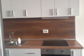 APARTAMENT 2+1 ME QIRA, STADIUMI DINAMO , Miete