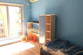 APARTAMENT 2+1 PER QIRA  ,PRANE RRUGES SE KAVAJES , Qera