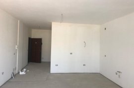 APARTAMENT 2+1 PER SHITJE ,RRUGA BARDHYL , Eladás