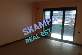 ELBASAN SHITET APARTAMENT 3+1+1, Vente