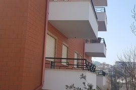 Tek kopshti botanik, apartament 2+1, Shitje