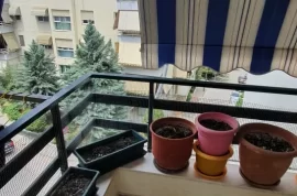 Jepet me Qira apartament 2+1... Kopshti zologjik.!, Ενοικίαση