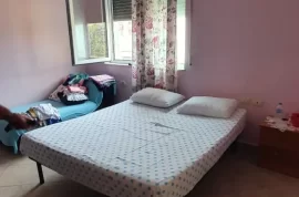 Jepet me Qira apartament 2+1... Kopshti zologjik.!, Bérlés