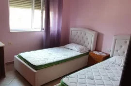 Jepet me Qira apartament 2+1... Kopshti zologjik.!, Miete