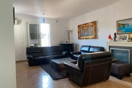 Super Apartament 2+1 shitje mbi qendren Kristal, Πώληση