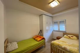 Apartament 2+1 me qira në Rr. 