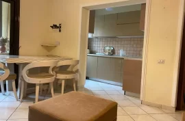 Duplex per shitje prane ish Restorant Durresit, Πώληση