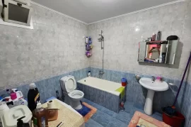 Duplex në shitje tek Blloku Gintash, Laprakë, Vente