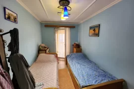 Duplex në shitje tek Blloku Gintash, Laprakë, Vente