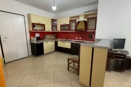 Tirane, Apartament me qira ( Fresku), Qera