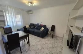 Rruga Hoxha Tahsim ,apartament 1+1 në shitje, Eladás