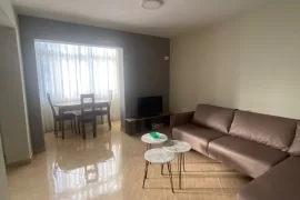 Tirane, Apartament me qira 400 Euro , Bérlés