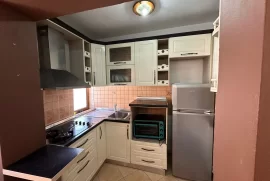 Tirane, Apartament me qira Bulevardi Zhan Dark, Qera