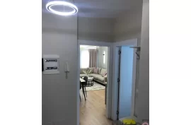 Shitet Apartament 2+1+2 tek Qendra Kristal, Πώληση