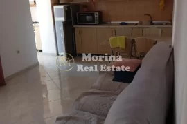 Qera, Apartament 2+1, 21 Dhjetori, 400 Euro, Ενοικίαση