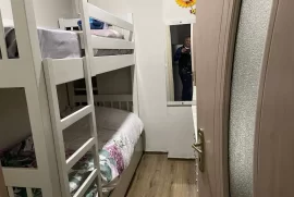 Tirane, Apartament me qira 480 Euro, Bérlés