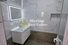 Shitet, Apartament 2+1, Rruga Kavajes, 210.000 Eur, Vente