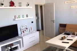 Jepet me qera apartament 2+1 te Rruga e Durresit, Qera