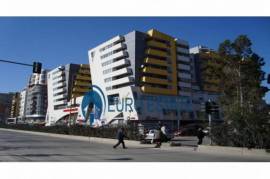 Tirane, jap me qera ambjent biznesi Kati 2, 200 m², Location