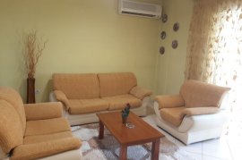 JEPET ME QERA APARTAMENT 2+1+2 TEK KOMUNA E PARISI, Ενοικίαση